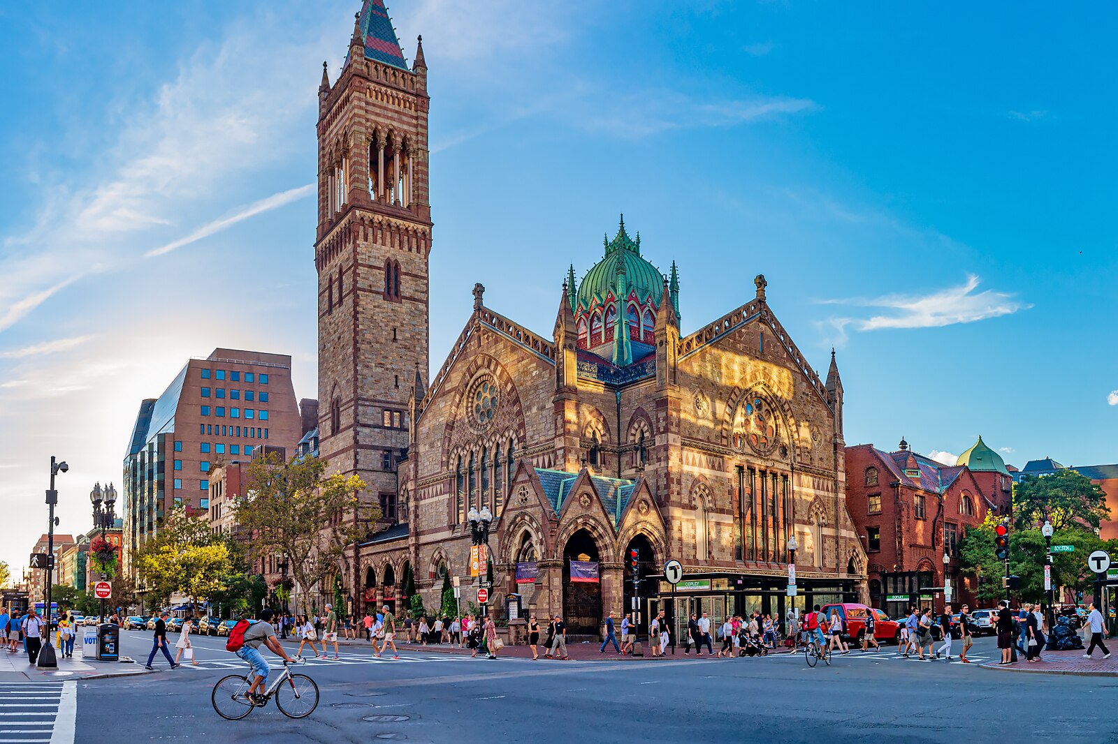 A First-Timer’s Guide to Boston: Top Attractions & Hidden Gems